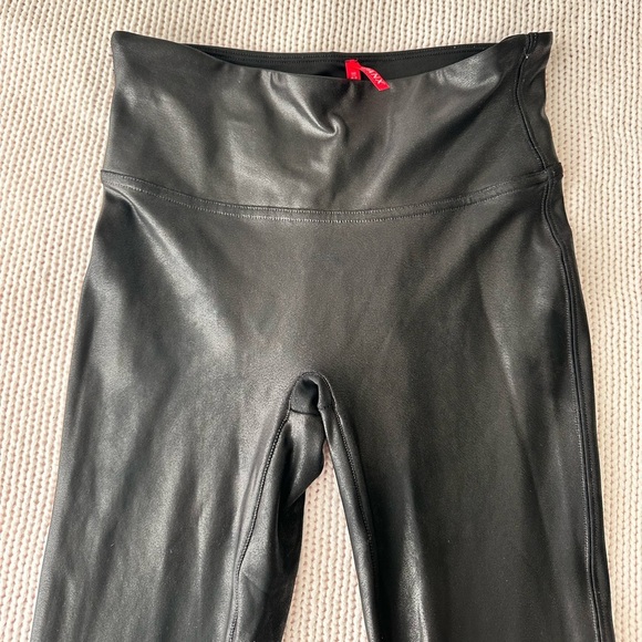 Spanx Faux Leather Leggings Size Small - Picture 5 of 8